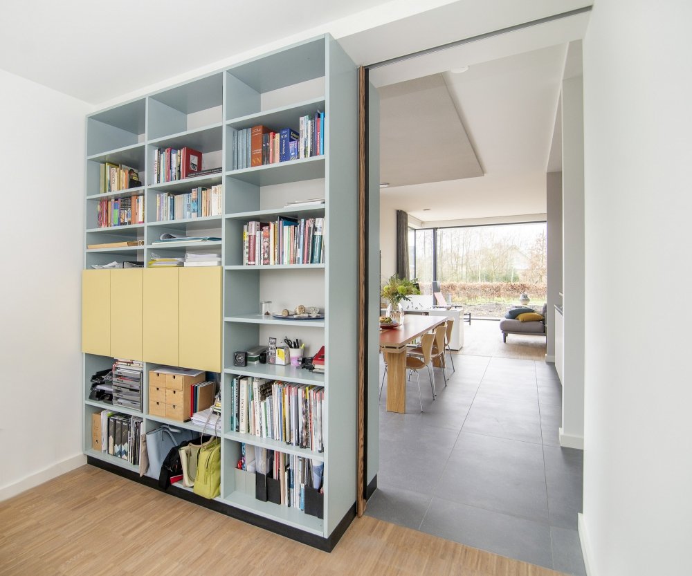 Dubbelzijdige boekenkast (foto 2)