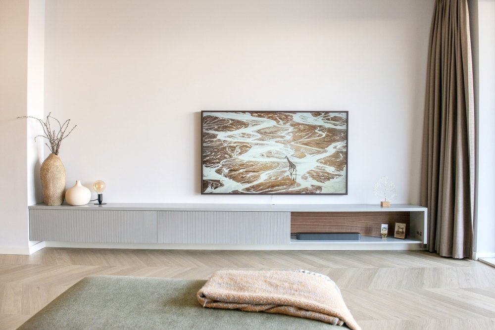 Extra lang zwevend TV-meubel (foto 3)