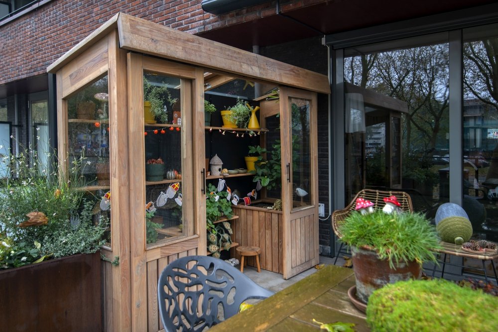 Tuinkas van Robiniahout (foto 2)