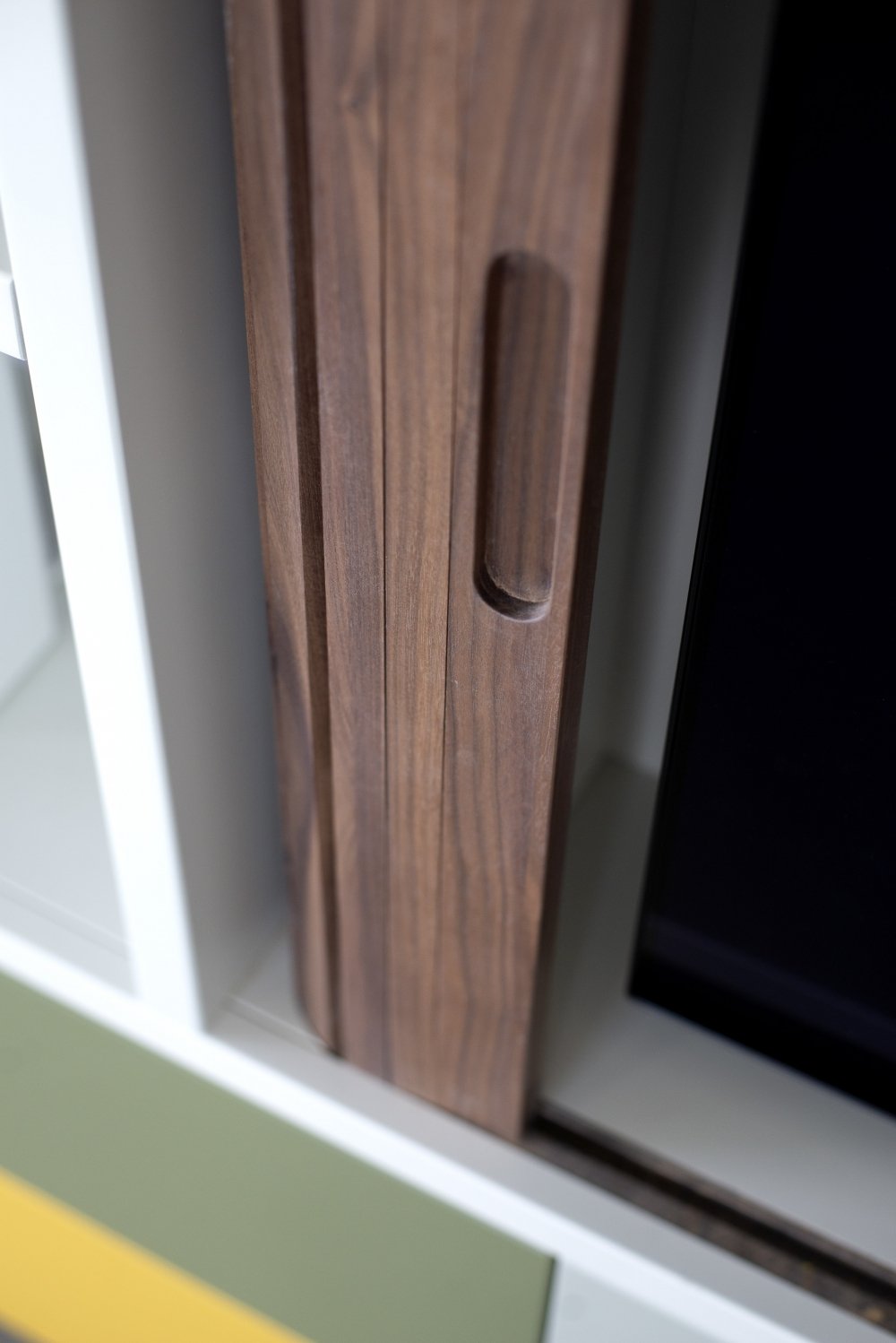 TV-meubel met handgemaakt rolluik (foto 18)