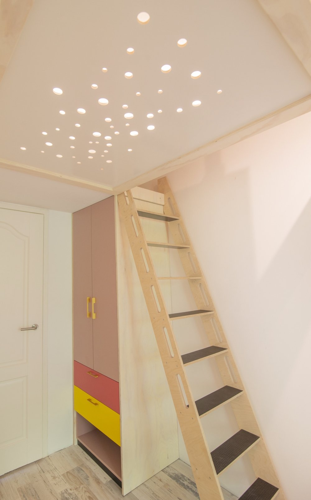 Twee kinderkamers met hoogslapers (foto 4)